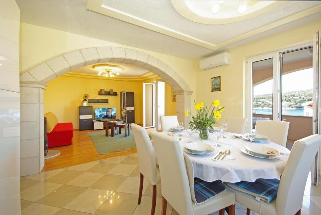 Apartments Villa Rose Sumartin Exterior foto